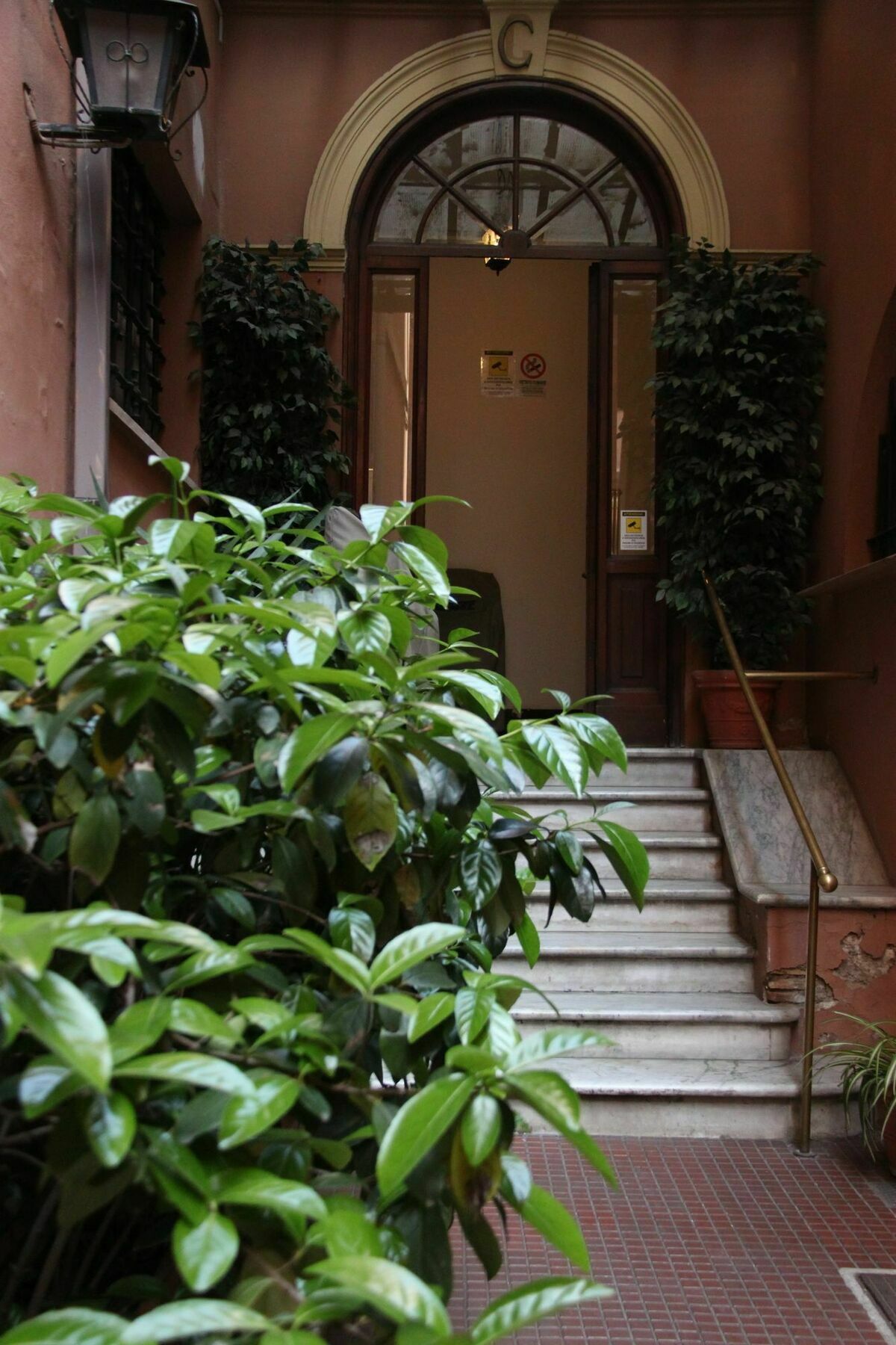 Persepolis Rome Hotel Exterior foto